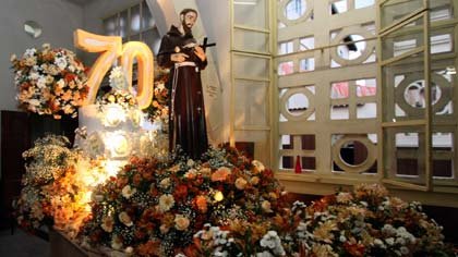 Foto de São Francisco na festa de 70 anos da paróquia