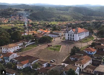 Foto da Praça Monsenhor Mendes, em Catas altas