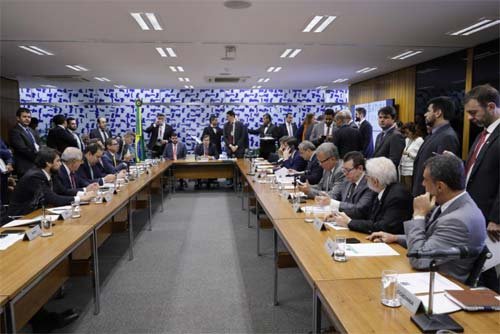 Foto da reunião de Líderes na Câmara